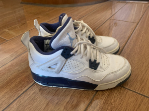 aj4白蓝,哥伦比亚女款,正品保真!成色如图36码,可以拍各