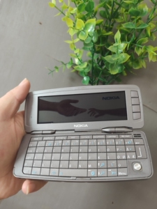 诺基亚9300i