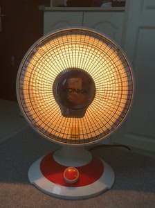 康佳小太阳,室内加热器,小功率600瓦.不能摆头.konka