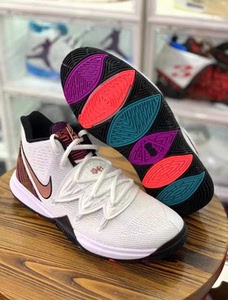 酷动城欧文5黑人月