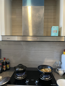 boloni博洛尼高端油烟机二手家用,8成新,自提.