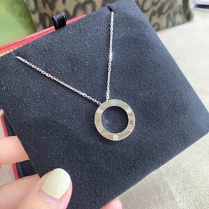 catier/卡地亚 love系列 圆饼 单环三钻玫瑰金项链