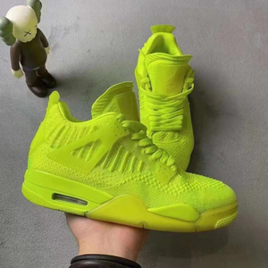 aj4 荧光绿 41码 成色很好 简单穿着几次 鞋垫loho