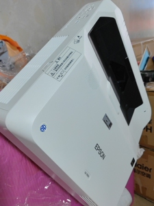 爱普生超短焦cb一700u有台全新0小时的机器!有测试时间3