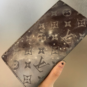 99新,lv 路易威登 星空长款钱包 绝版了  没啥磨损瑕疵