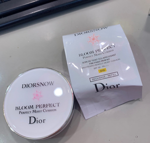 专柜dior迪奥雪精灵雪晶灵光蕴焕亮气垫粉底修颜霜 010