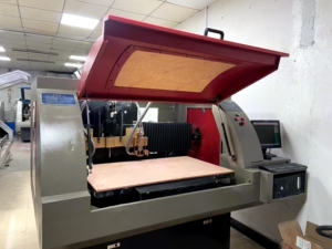 标特福双头高速机,6万转手动换刀,线路板,绝缘板锣机