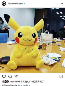 正版藤原浩闪电联名限量暗黑色皮卡丘公仔玩偶黄色皮卡丘毛绒玩具