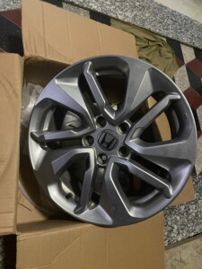 十代雅阁原车轮毂