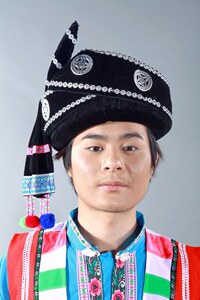 彩衣朵朵彝族傣族帽子少数民族饰品道具舞蹈演出表演头饰男款5017