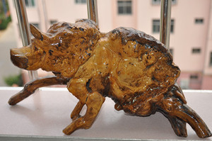 泰山根艺 荆棵 根雕 动物 狗