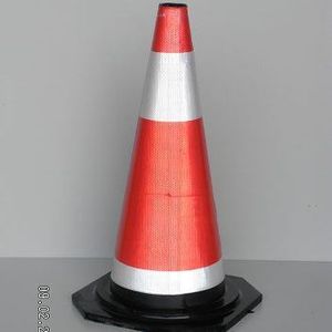 锥形交通路标