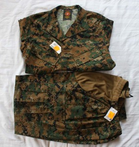 特价:U.S 原品军版USMC陆战队丛林数码迷彩作战服孕妇套装(SS)