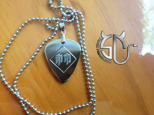 marilynmanson玛丽莲曼森logo个性拨片背面可刻字项链