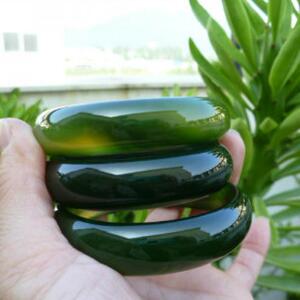 [转卖]巴西正品纯天然墨绿色玛瑙玉手镯加厚加宽呛口小辣椒