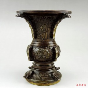 回流中国古董铜器 19世纪 清代 手工錾刻 松鹿牡丹纹 四戟铜花觚