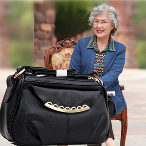 中老年人斜跨小包包新款旅游休闲中年女性斜挎包妈妈包女包买菜包