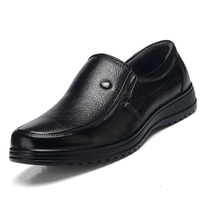 新款男士皮鞋日常商务休闲鞋男工鞋圆头宽版软底防滑中老年爸爸鞋