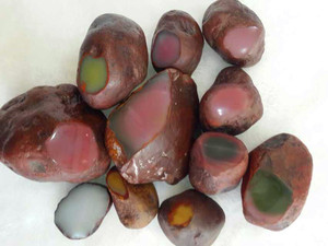 旭荣祥 四川凉山盐源五彩南红玛瑙原石