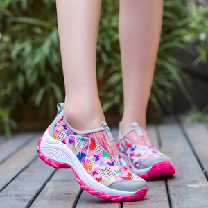 夏季韩版透气网面鞋女士套脚赖人鞋厚底增高摇摇鞋运动健身跑步鞋