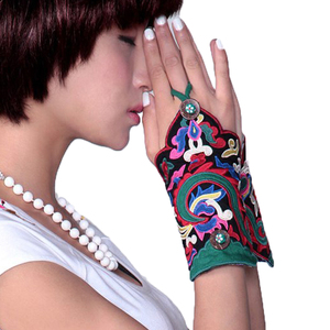 杨丽萍民族风绣花手套女士配饰民族风手工饰品中国风刺绣指套指套