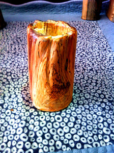 东北琥珀木(松明子)雕刻摆件根雕 烙画笔筒花纹美丽颜色及其漂亮