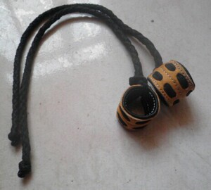 鹰具鑫鑫鹰具/鹰具/哈萨克式皮脚绊/皮两开/专用皮脚绊