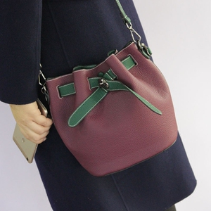 碧波皮具女包手提包2017新款潮拼色水桶包时尚百搭单肩斜跨小包包