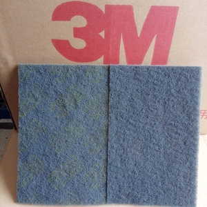 3M7448工业百洁布木工家具漆面打磨片金属电子塑胶精细抛光拉丝布