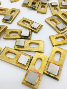 日本材料机械白金机银触点逆变器白金触点2克实心高耐磨方形触点