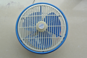 10寸鸿运扇吊顶车载风扇24v客车校车公交车吸顶扇货车卡车通用12v