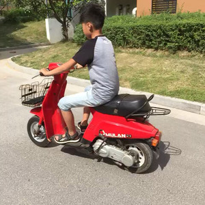 小摩托车 两冲 进口铃木木兰50