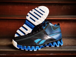 沃尔二代篮球鞋