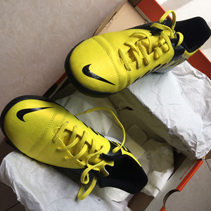 耐克ctr360 8.5新tf足球鞋