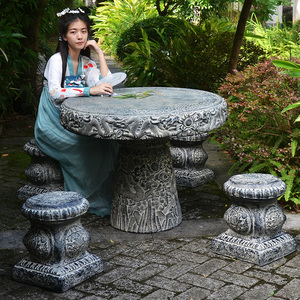 室外人造石头石凳石桌户外庭院茶台花园小院子里的天台水泥圆桌椅