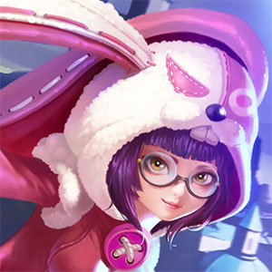 尹小丑碧华