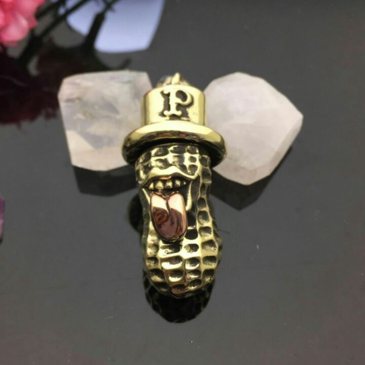 郑杨杨13420063369