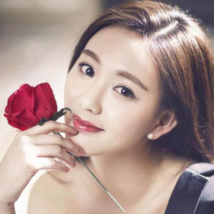 8小沐美妆店