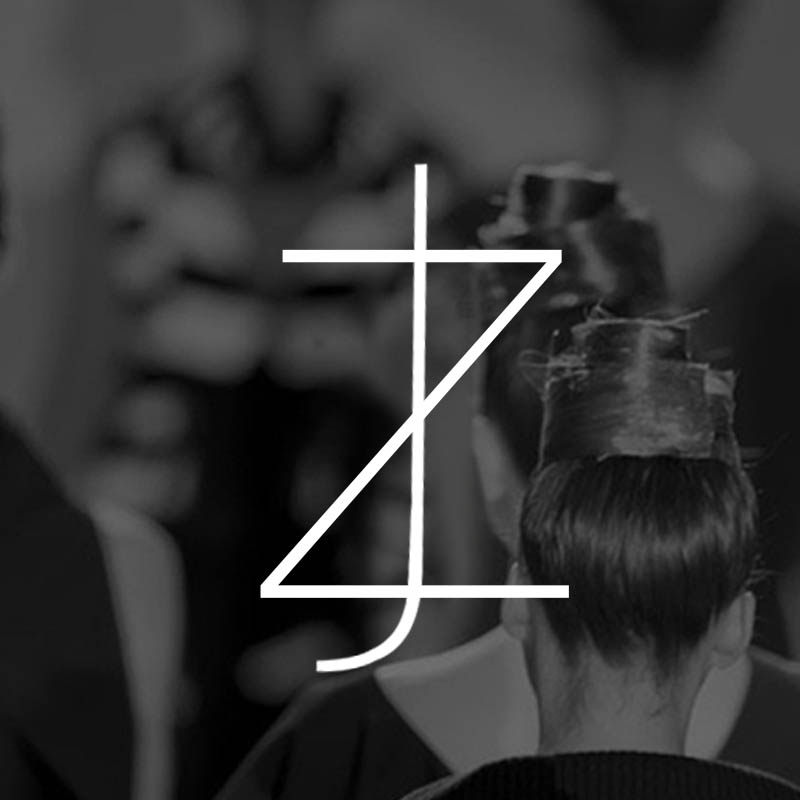 姿蛙伊女包订制