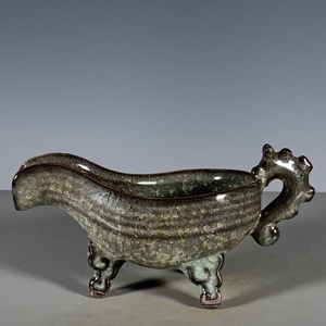 001人付款淘宝宋官窑冰裂釉龙柄三足爵杯全美品老