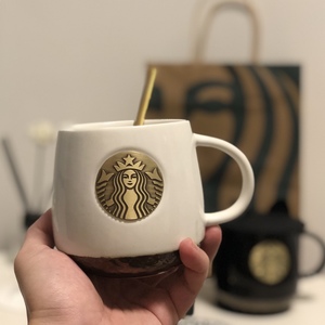 星巴克马克杯新款咖啡杯带盖带勺情侣复古礼物经典陶瓷大容量黑白