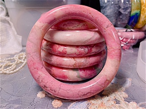 绝美樱花冰粉玉化蔷薇辉手镯全粉玉化桃花玉玫瑰石直播专拍链接