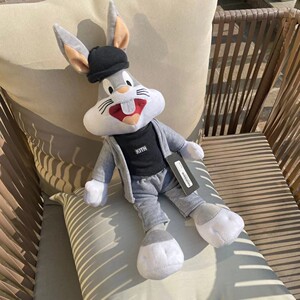 现货kith x looney tunes bugs plush 联名兔八哥限定 玩偶公仔