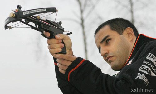 大弹弓阿拉善单卡连发弹弓垂钓大威力精准高精度竞技户外传统专业