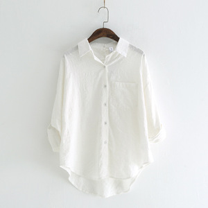 日式文艺女装2018早春新款翻领暗格后开扣宽松长袖中长款衬衫女