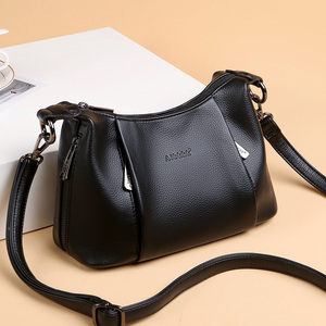 中年妈妈包女士斜挎包2022新款大气软皮夏季手提小包上班时尚包包