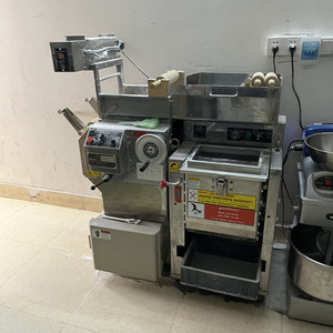 商用面条机日本拉面机丸龟制面机乌冬面机器一澜拉面味千拉面机器