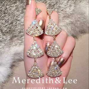 Meredith&Lee 轻奢金色复古扇形满钻长款时尚百搭锆石水钻耳环