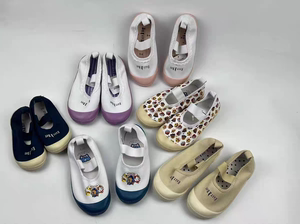 原单外贸 出口日本穿不烂的软底帆布鞋防滑耐磨室内鞋儿童童鞋