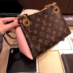 lv牛皮黑色女包